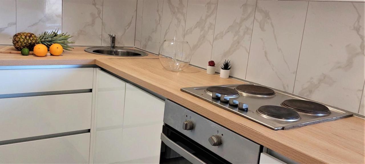Vip Deluxe Apartment Arian Novalja Eksteriør bilde