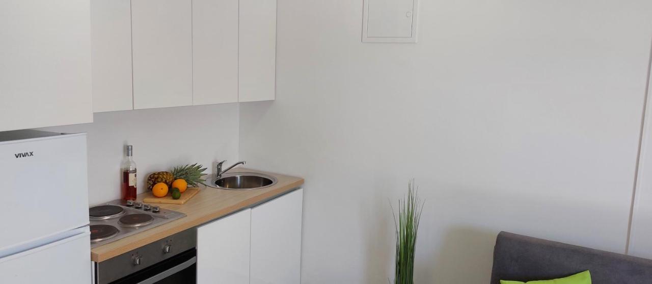 Vip Deluxe Apartment Arian Novalja Eksteriør bilde
