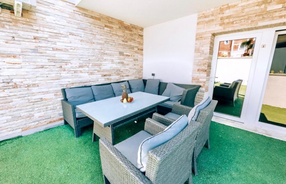 Vip Deluxe Apartment Arian Novalja Eksteriør bilde