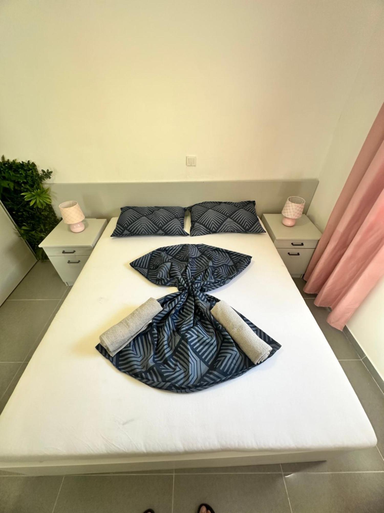 Vip Deluxe Apartment Arian Novalja Eksteriør bilde