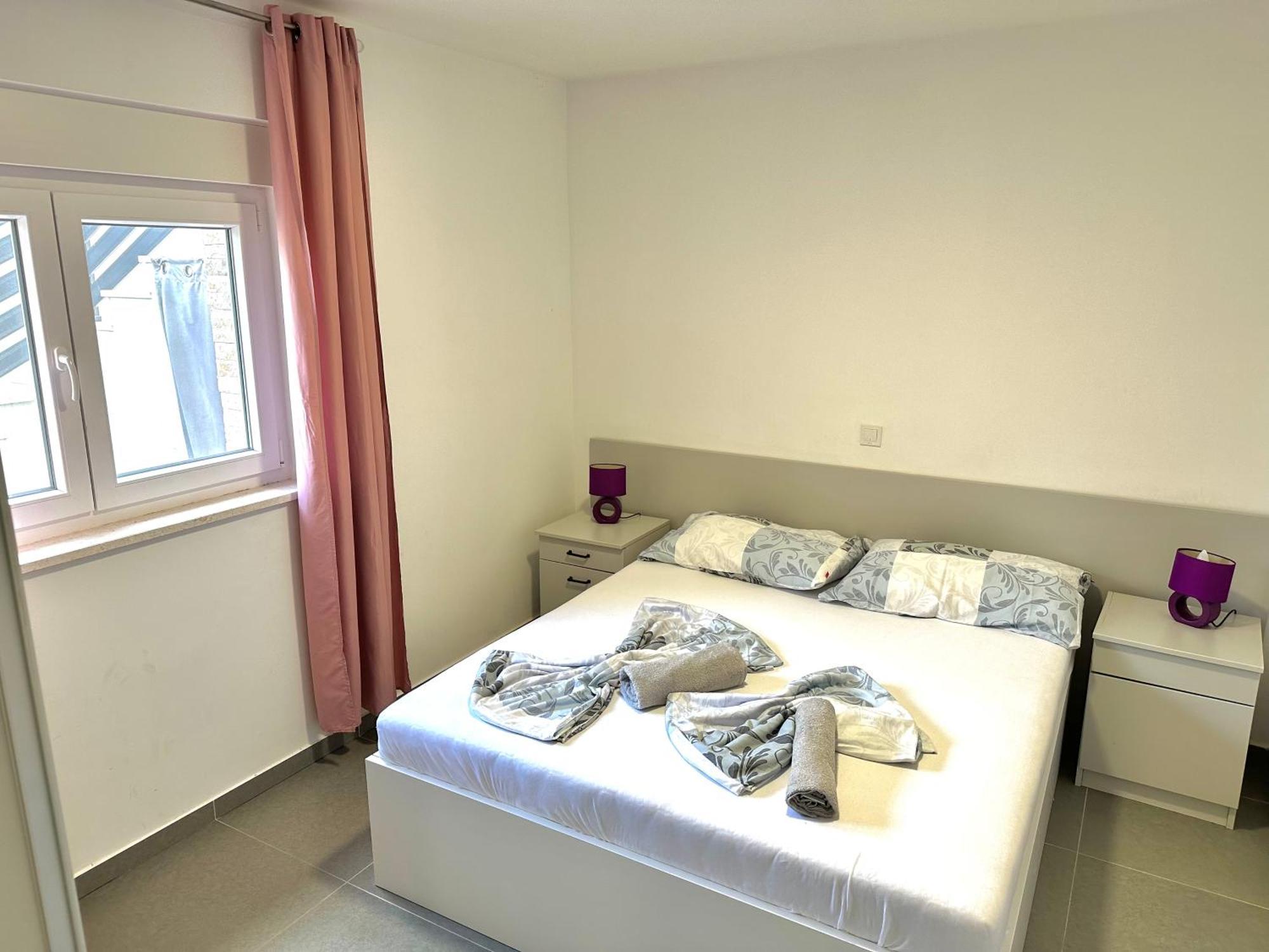 Vip Deluxe Apartment Arian Novalja Eksteriør bilde